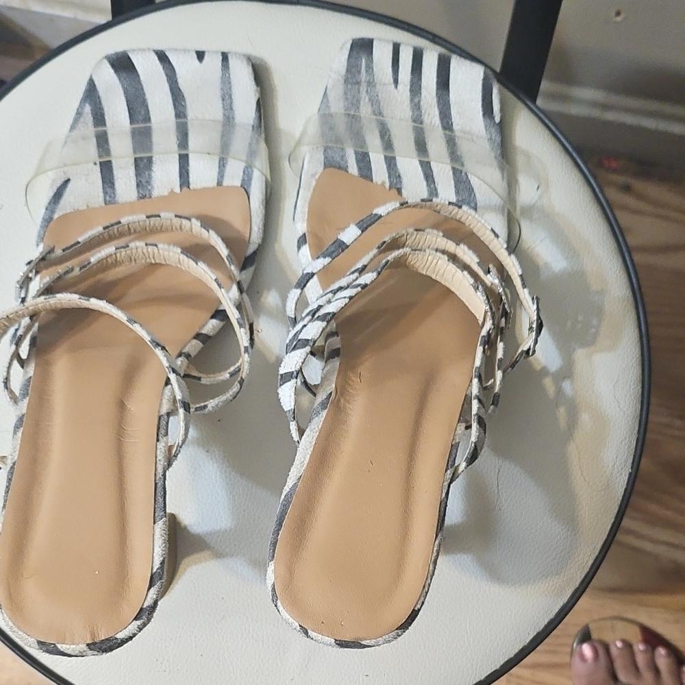 Chinese Laundry Black and White Braided Sandals